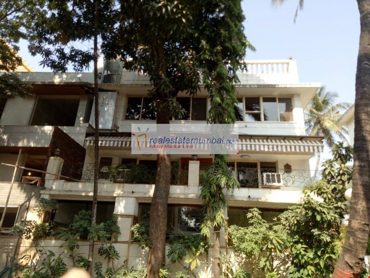 5 BHK Fully Furnished in Vikas Park , Juhu